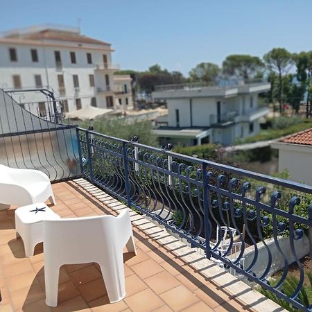 Alloggio Panoramico Sul Mare Di Vindicio Формия Екстериор снимка